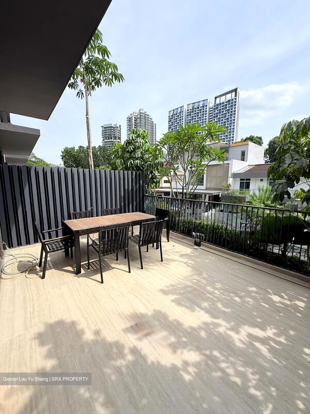 Shrewsbury Road (D11), Terrace #521089791